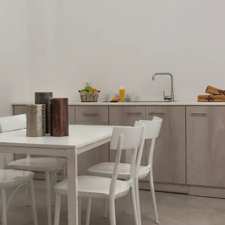 Eucalyptus Apartment Messaria (Santorini)