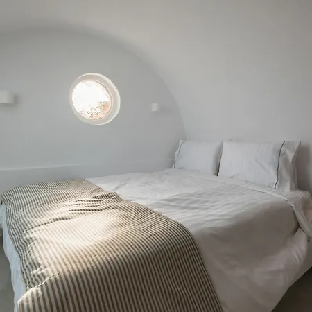 Eucalyptus Apartment Messaria (Santorini)
